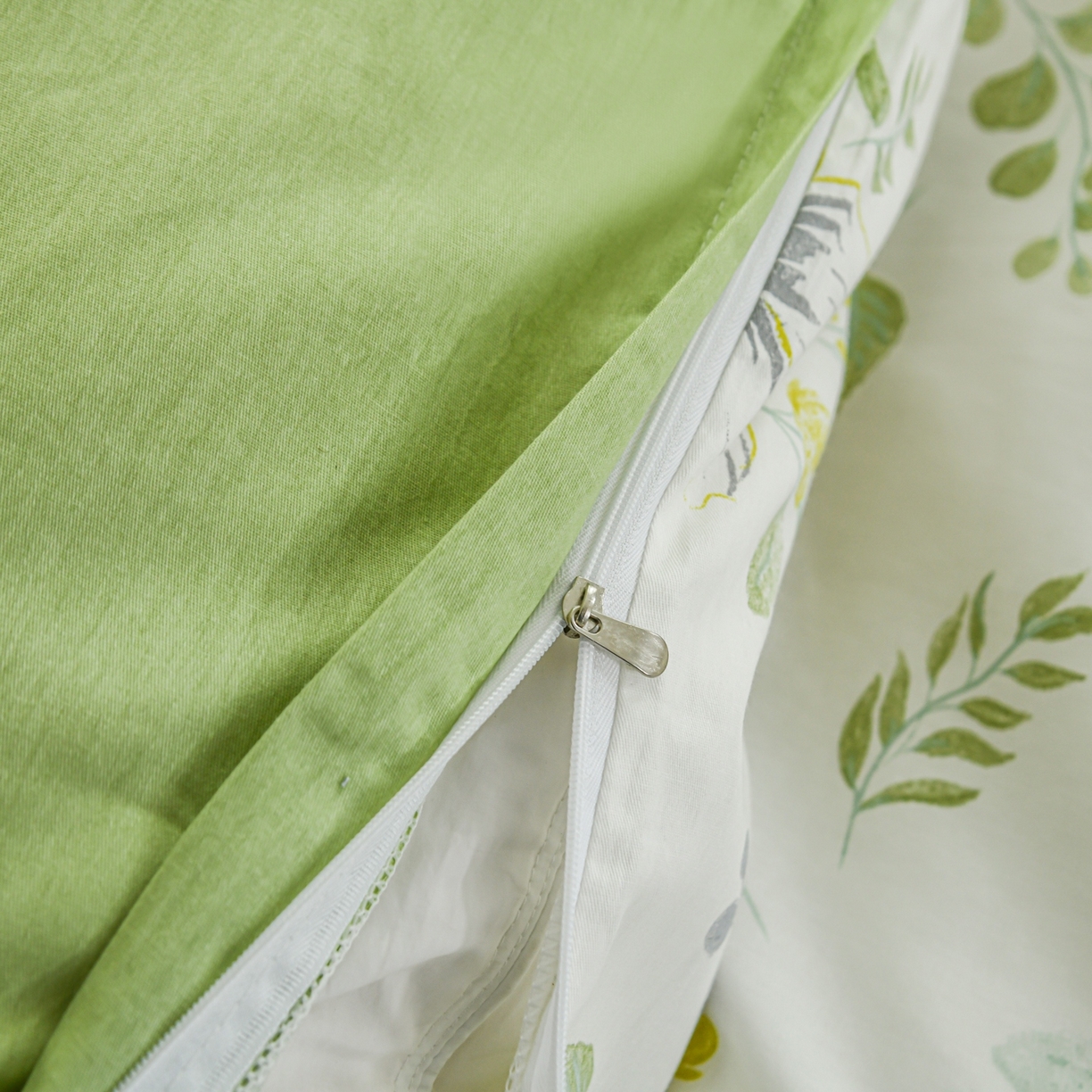 91家纺网 家纺一手货源 找家纺 缘舒家纺 2026新款全棉纯棉印花四件套 花韵花香-绿