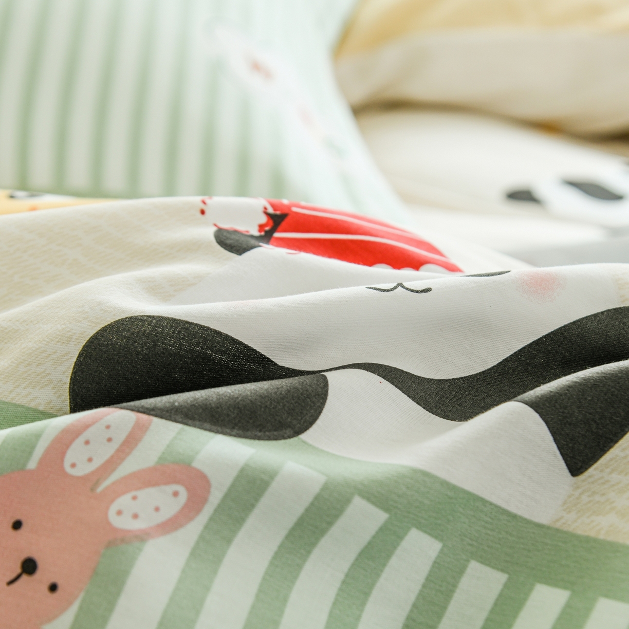 91家纺网 家纺一手货源 找家纺 缘舒家纺 2026新款全棉纯棉印花四件套 萌宠乐园