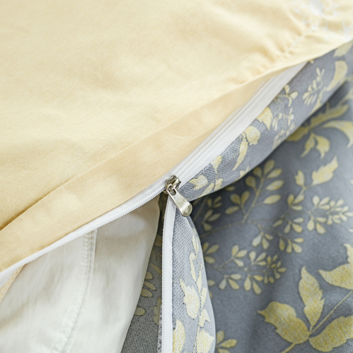 91家纺网 家纺一手货源 找家纺 缘舒家纺 2026新款全棉纯棉印花四件套 叶韵-灰