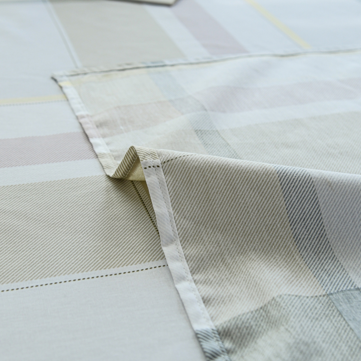 91家纺网 家纺一手货源 找家纺 缘舒家纺 2026新款全棉纯棉印花单床单床单单件 格韵