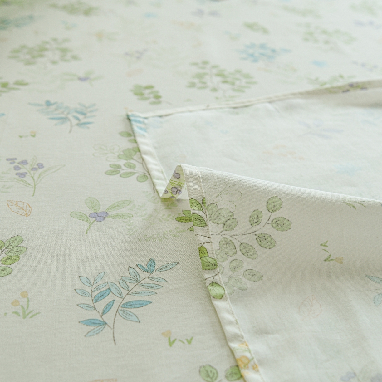 91家纺网 家纺一手货源 找家纺 缘舒家纺 2026新款全棉纯棉印花单床单床单单件 花丛小艺