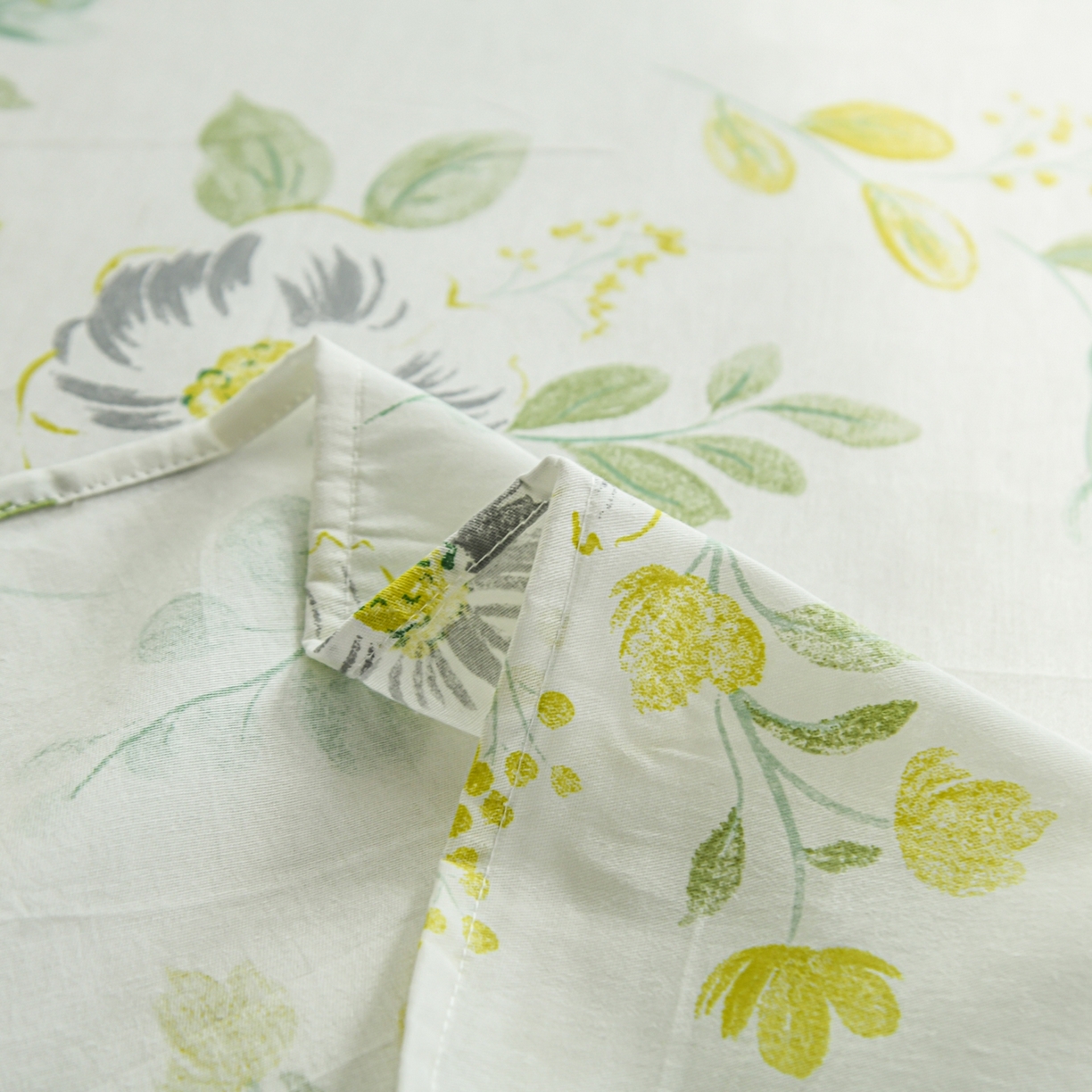 91家纺网 家纺一手货源 找家纺 缘舒家纺 2026新款全棉纯棉印花单床单床单单件 花韵花香-绿