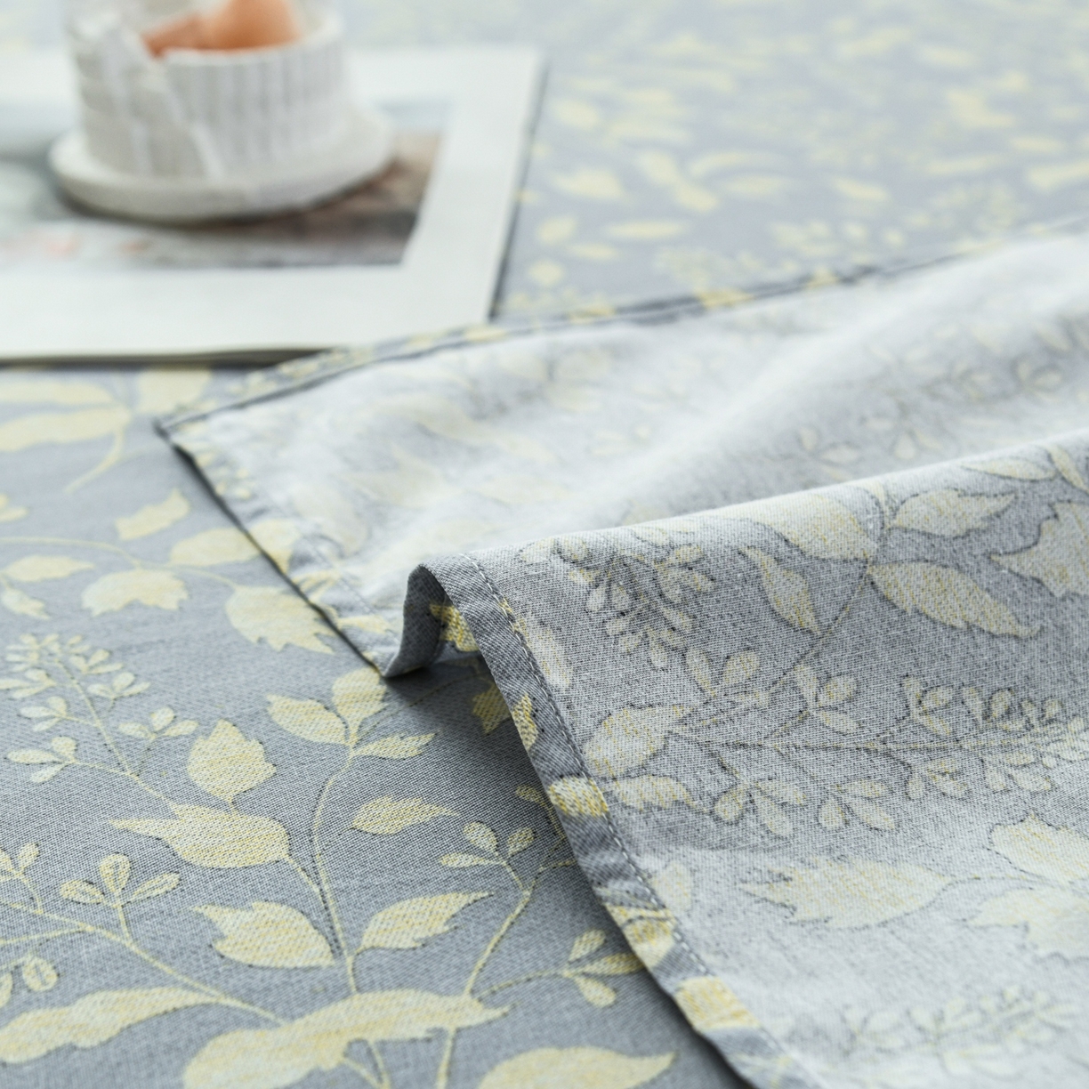 91家纺网 家纺一手货源 找家纺 缘舒家纺 2026新款全棉纯棉印花单床单床单单件 叶韵-灰