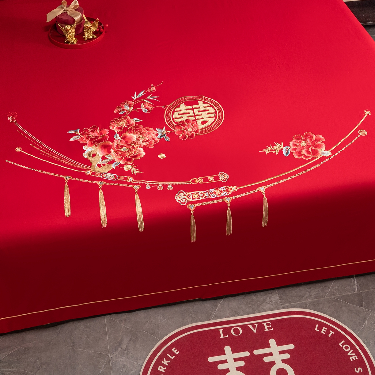 91家纺网 家纺一手货源 找家纺 千禧家纺 2026新款长绒棉绣花婚庆三件套 花嫁喜事