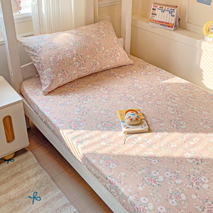 91家纺网 家纺一手货源 找家纺 纽缦家纺 2026新款云感提花双层纱学生床笠 爱如星辰