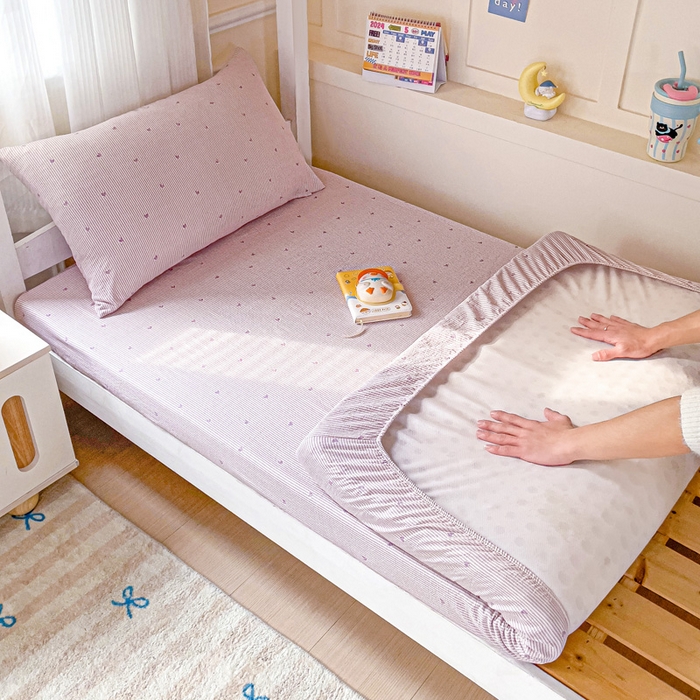 91家纺网 家纺一手货源 找家纺 纽缦家纺 2026新款云感提花双层纱学生床笠 倾心紫