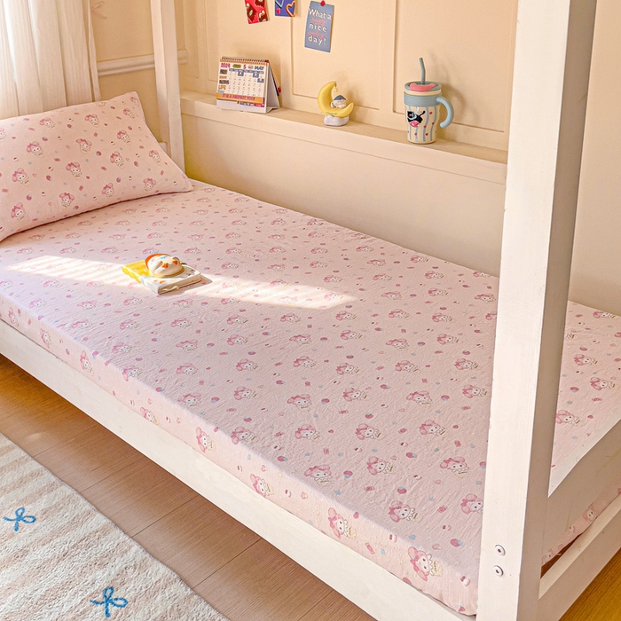 91家纺网 家纺一手货源 找家纺 纽缦家纺 2026新款云感提花双层纱学生床笠 小鸥鸥