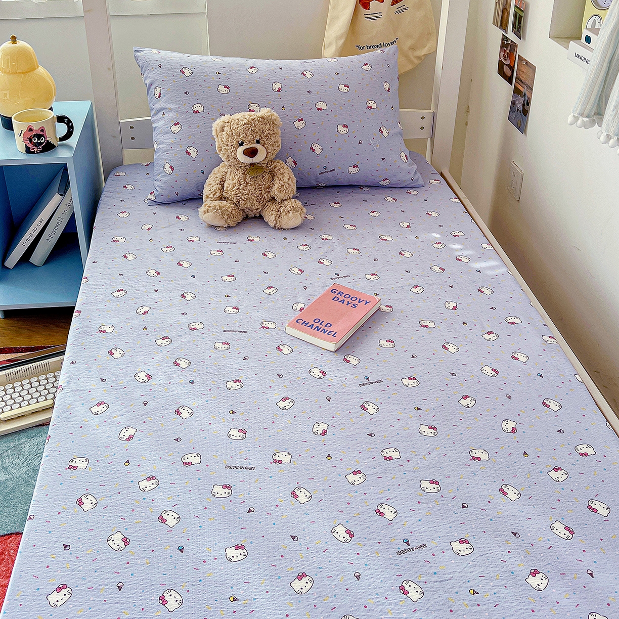 91家纺网 家纺一手货源 找家纺 纽缦家纺 2026新款云感提花双层纱学生床笠 蓝莓奶糖