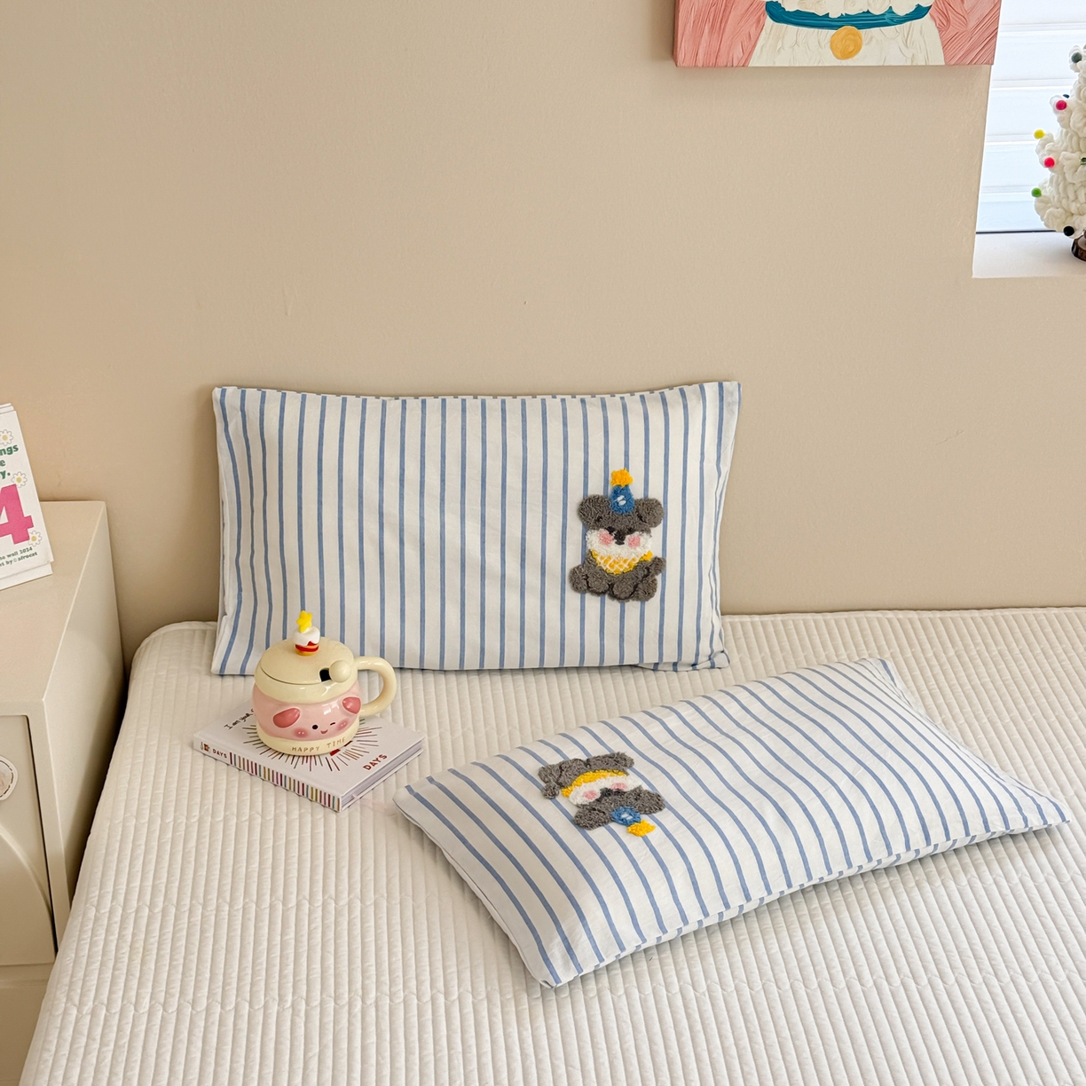 91家纺网 家纺一手货源 找家纺 （总）慕尚 2026新款色织水洗棉毛巾绣枕套