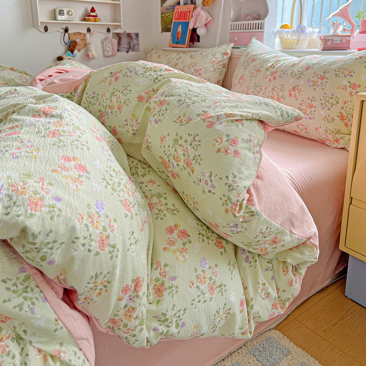 91家纺网 家纺一手货源 找家纺 仟人梦 2026新款云感双层纱印花四件套 半夏