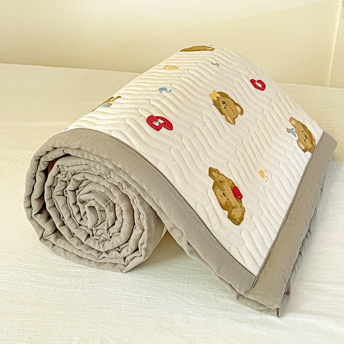 91家纺网 家纺一手货源 找家纺 纽缦家纺 2026新款云感提花双层纱学生床垫 奇妙小熊米