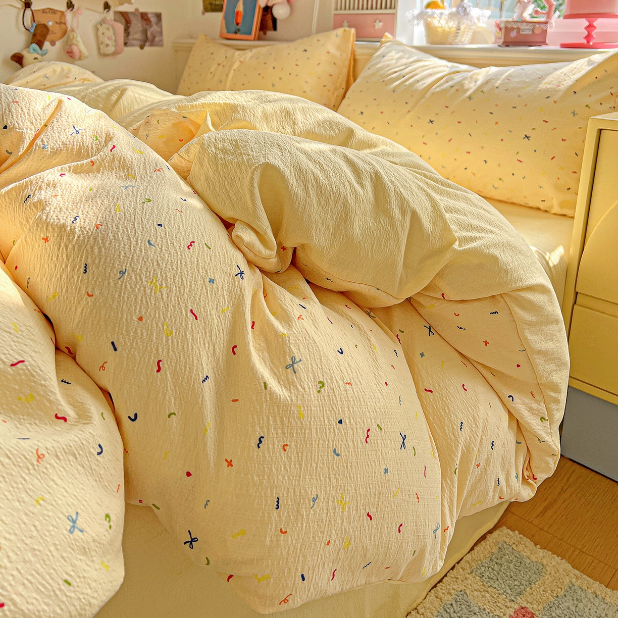 91家纺网 家纺一手货源 找家纺 仟人梦 2026新款云感双层纱印花四件套 冰淇凌