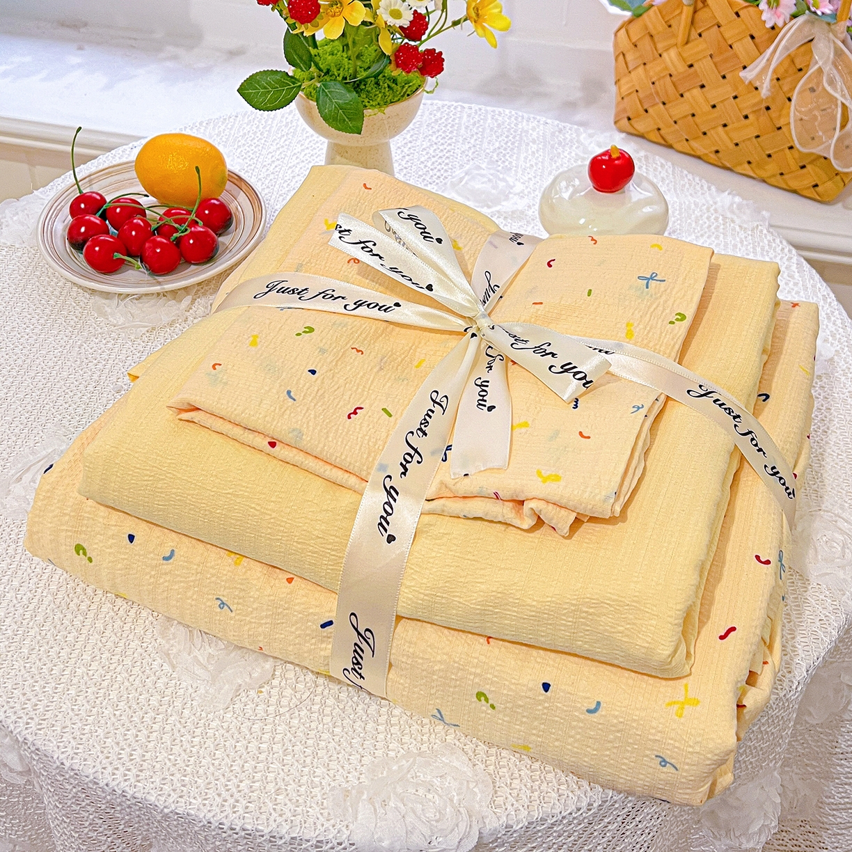 91家纺网 家纺一手货源 找家纺 仟人梦 2026新款云感双层纱印花四件套 冰淇凌