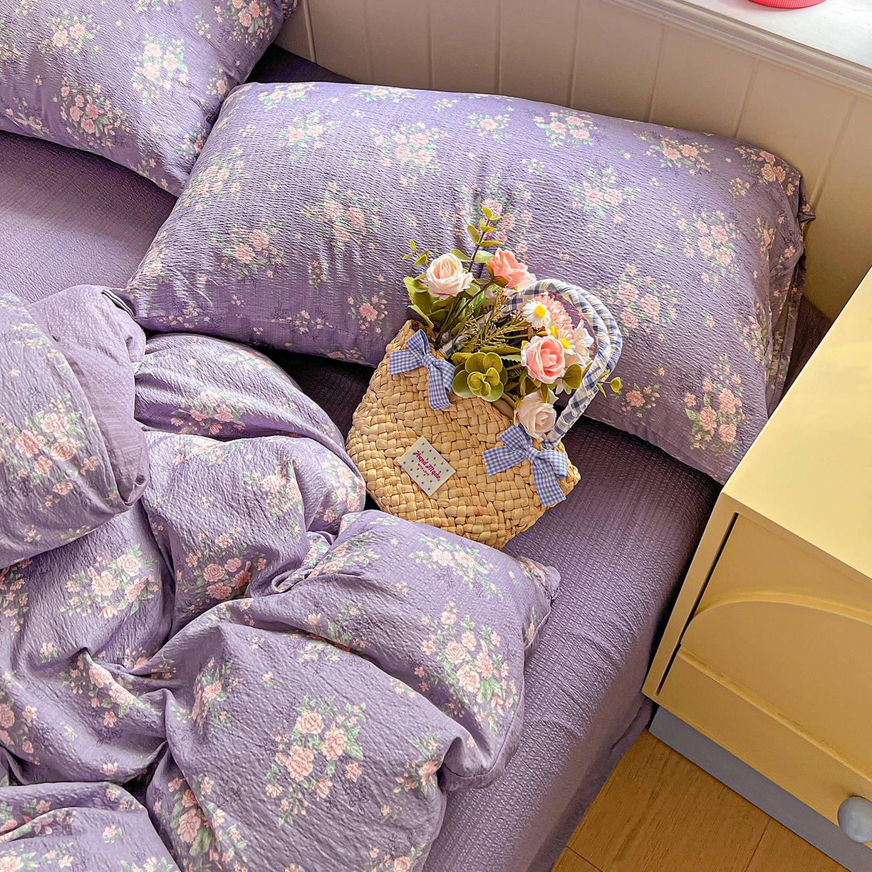 91家纺网 家纺一手货源 找家纺 仟人梦 2026新款云感双层纱印花四件套 豆蔻