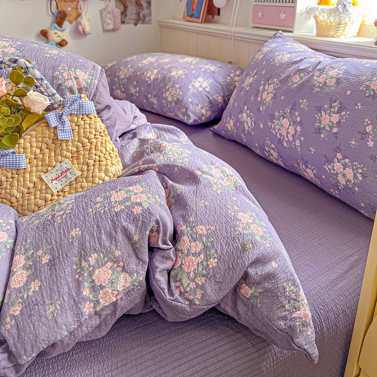 91家纺网 家纺一手货源 找家纺 仟人梦 2026新款云感双层纱印花四件套 豆蔻