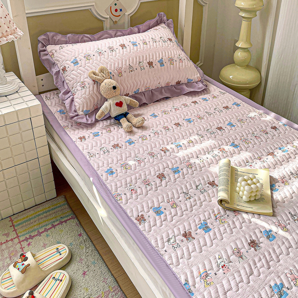 91家纺网 家纺一手货源 找家纺 （总）纽缦家纺 2026新款云感提花双层纱学生床垫