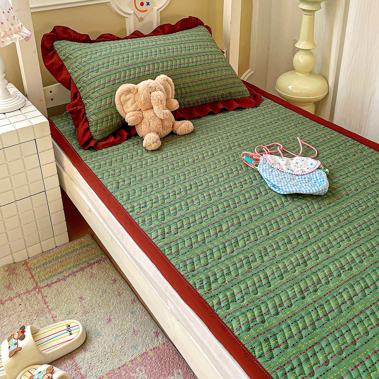 纽缦家纺 2026新款云感提花双层纱学生床垫 六子棋绿