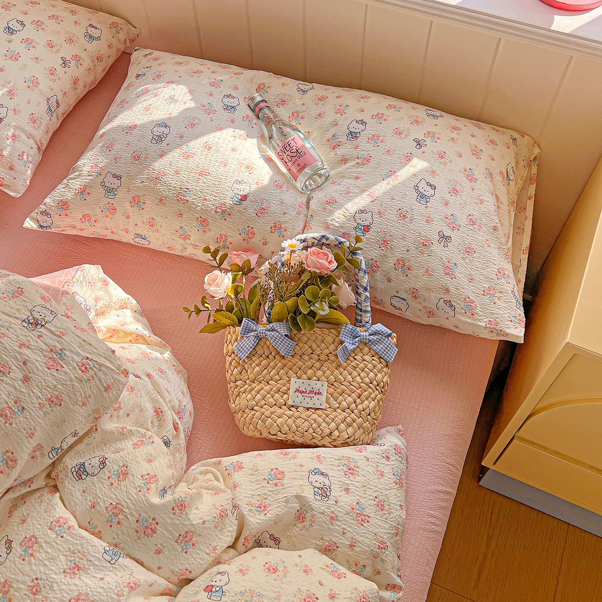 91家纺网 家纺一手货源 找家纺 仟人梦 2026新款云感双层纱印花四件套 凯迪猫