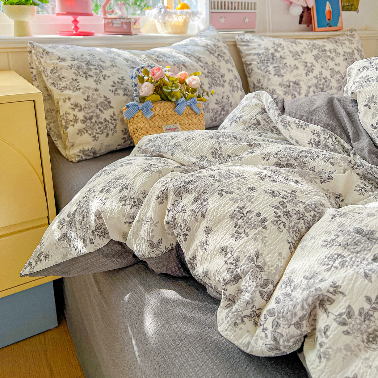 91家纺网 家纺一手货源 找家纺 仟人梦 2026新款云感双层纱印花四件套 蓝黛