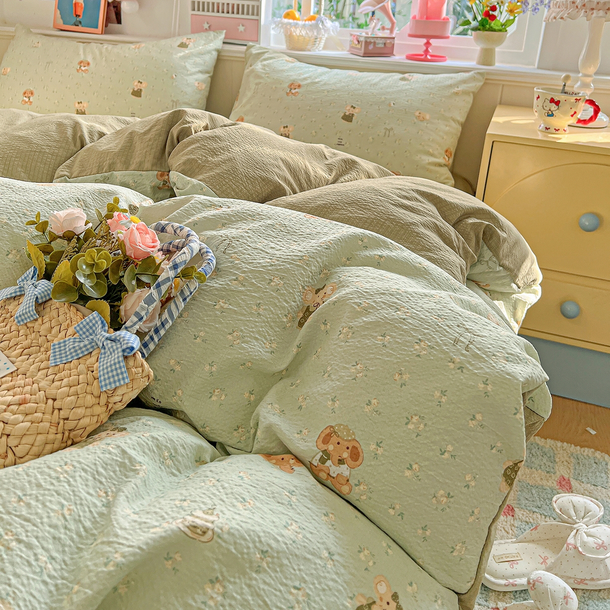 91家纺网 家纺一手货源 找家纺 仟人梦 2026新款云感双层纱印花四件套 绿色泡泡