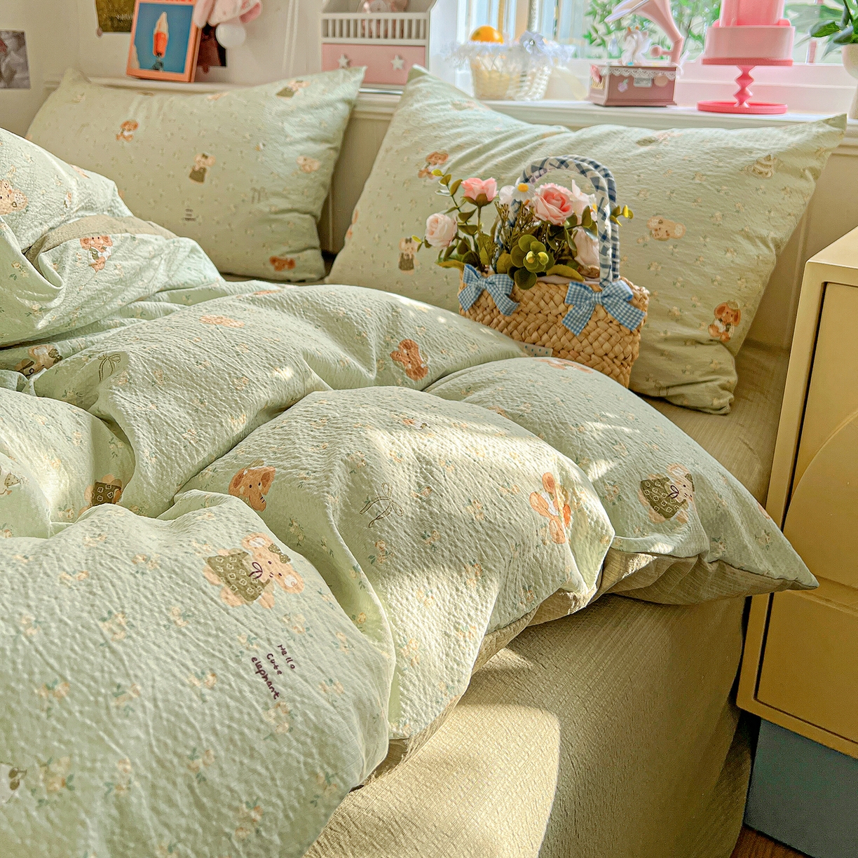 91家纺网 家纺一手货源 找家纺 仟人梦 2026新款云感双层纱印花四件套 绿色泡泡