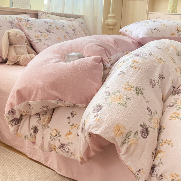 91家纺网 家纺一手货源 找家纺 红日子纺织品  2026春夏新款云感小清新皱皱纱四件套 半岛花园