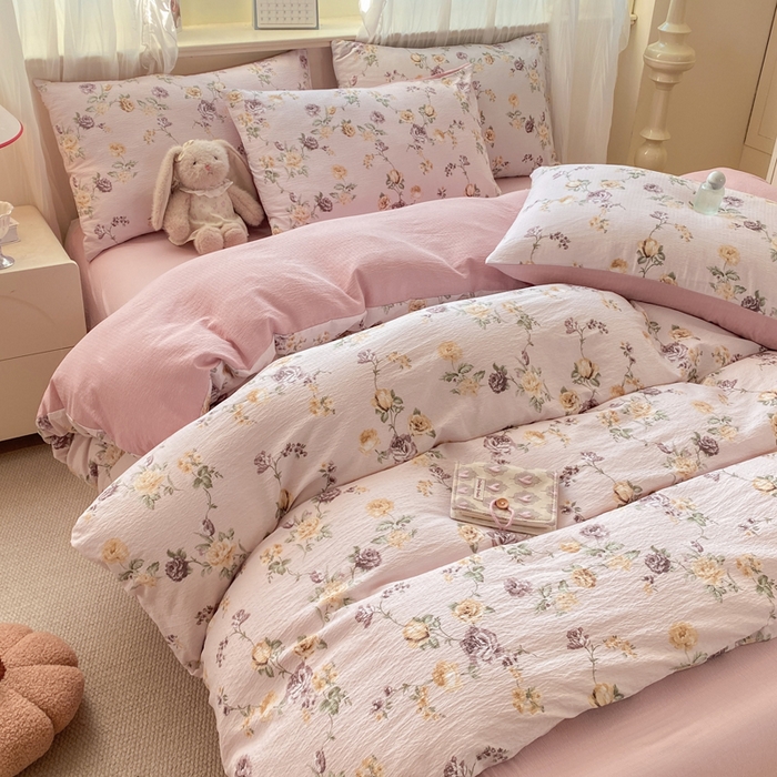 91家纺网 家纺一手货源 找家纺 红日子纺织品  2026春夏新款云感小清新皱皱纱四件套 半岛花园