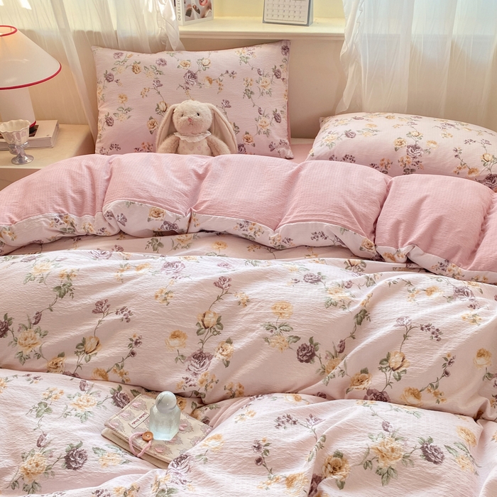 91家纺网 家纺一手货源 找家纺 红日子纺织品  2026春夏新款云感小清新皱皱纱四件套 半岛花园