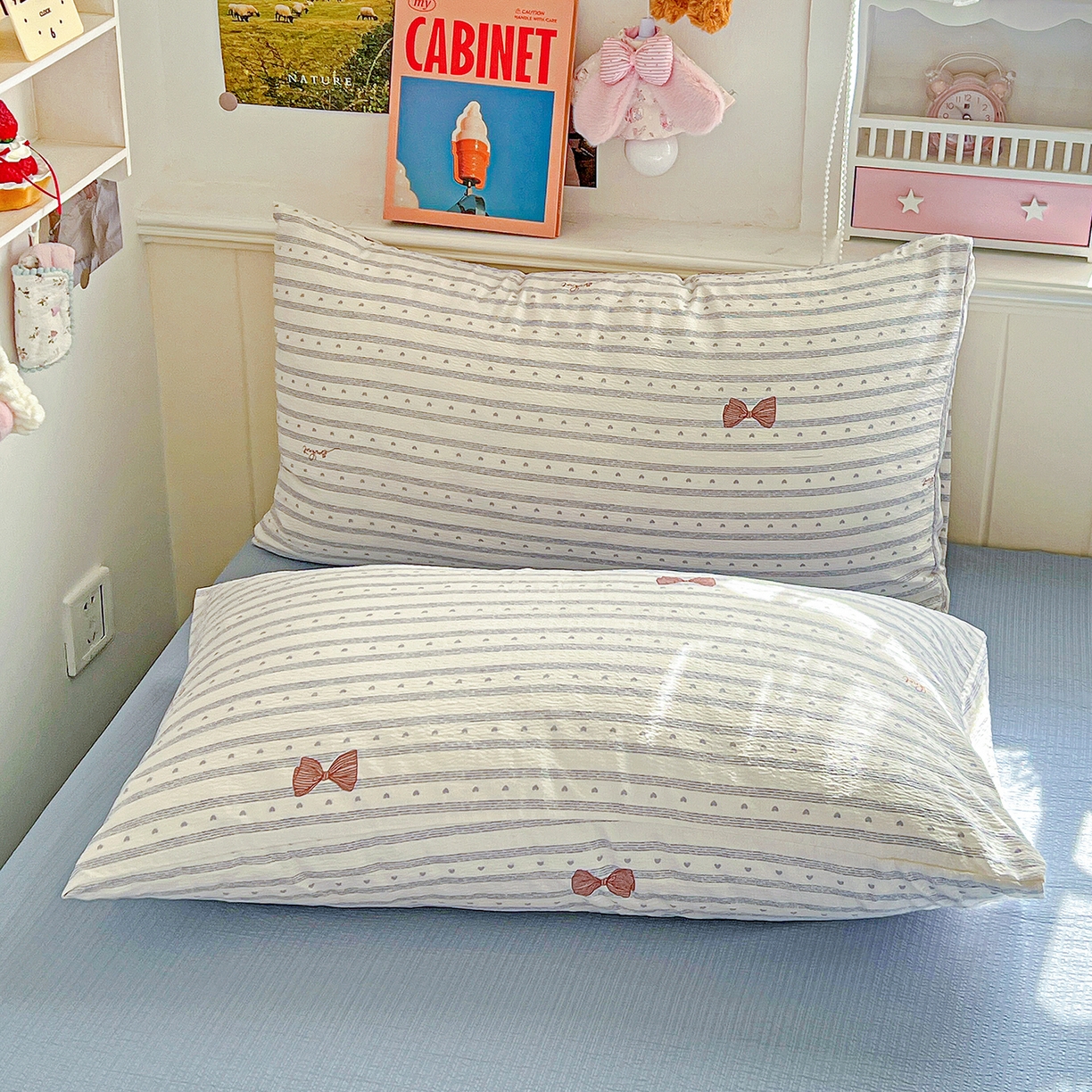 91家纺网 家纺一手货源 找家纺 仟人梦 2026新款云感双层纱印花四件套 清新条纹