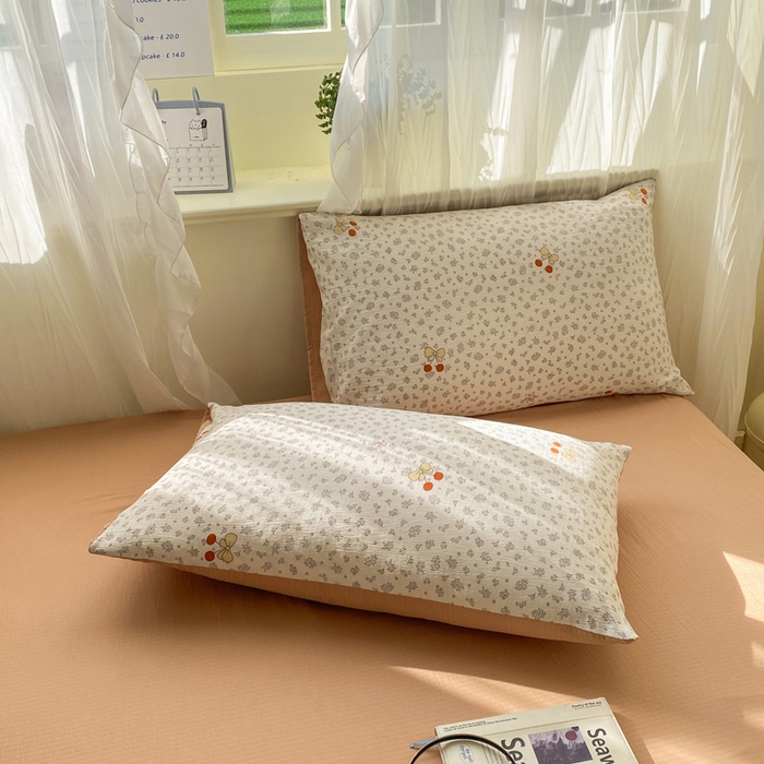 91家纺网 家纺一手货源 找家纺 红日子纺织品  2026春夏新款云感小清新皱皱纱四件套 秘密花园