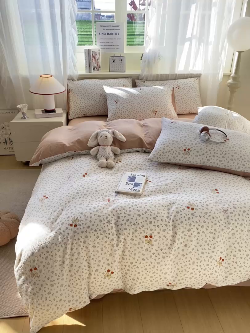 91家纺网 家纺一手货源 找家纺 红日子纺织品  2026春夏新款云感小清新皱皱纱四件套 秘密花园