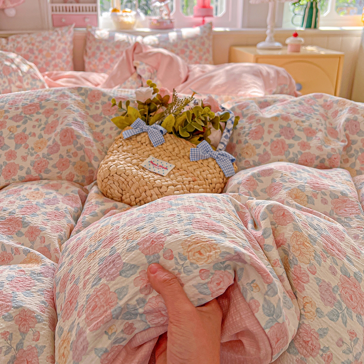 91家纺网 家纺一手货源 找家纺 仟人梦 2026新款云感双层纱印花四件套 水墨丹青-粉