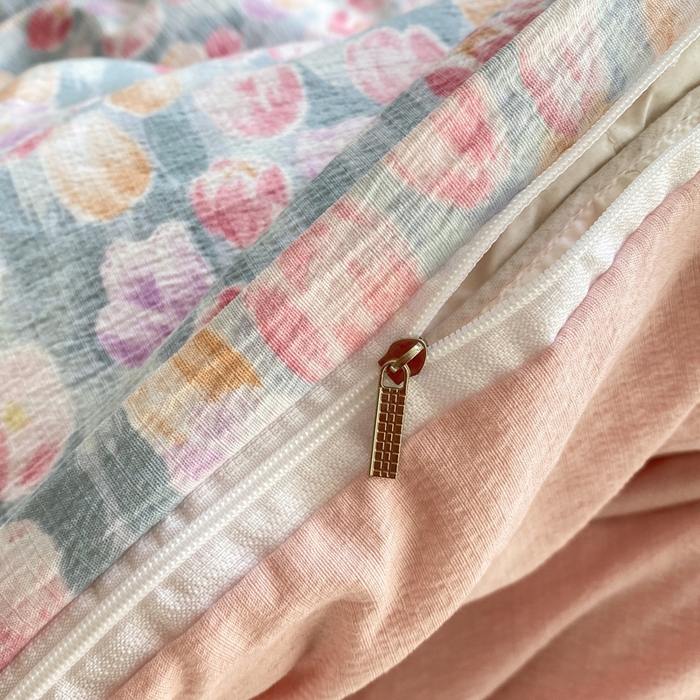 91家纺网 家纺一手货源 找家纺 红日子纺织品  2026春夏新款云感小清新皱皱纱四件套 浓情郁金香