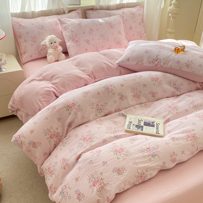 91家纺网 家纺一手货源 找家纺 红日子纺织品  2026春夏新款云感小清新皱皱纱四件套 蔷薇序曲