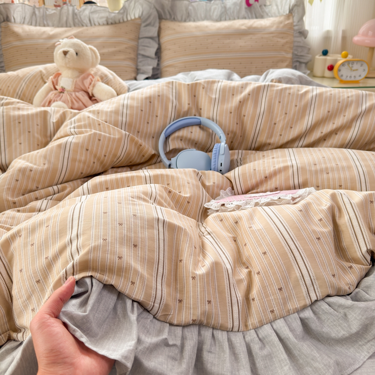 91家纺网 家纺一手货源 找家纺 （总）乐童家纺 2026新款全棉纯棉花边四件套-简约风