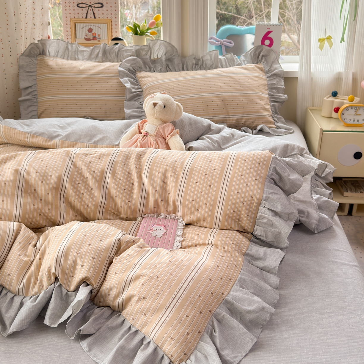 91家纺网 家纺一手货源 找家纺 乐童家纺 2026新款全棉纯棉花边四件套-简约风 电梯星光