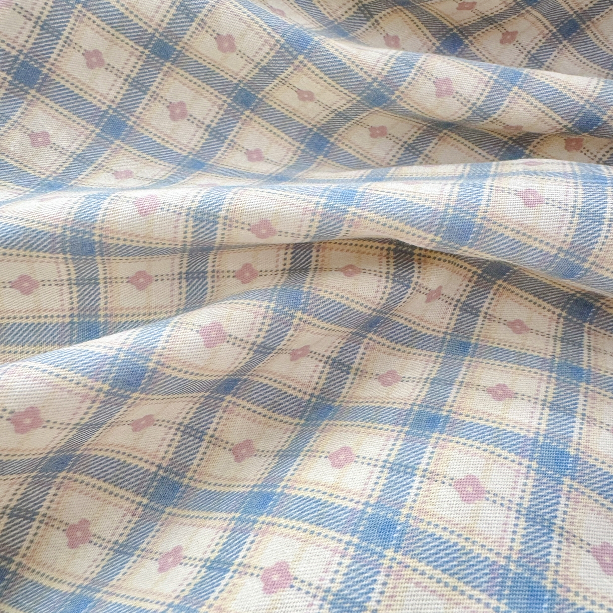 91家纺网 家纺一手货源 找家纺 乐童家纺 2026新款全棉纯棉花边四件套-简约风 格纹小筑