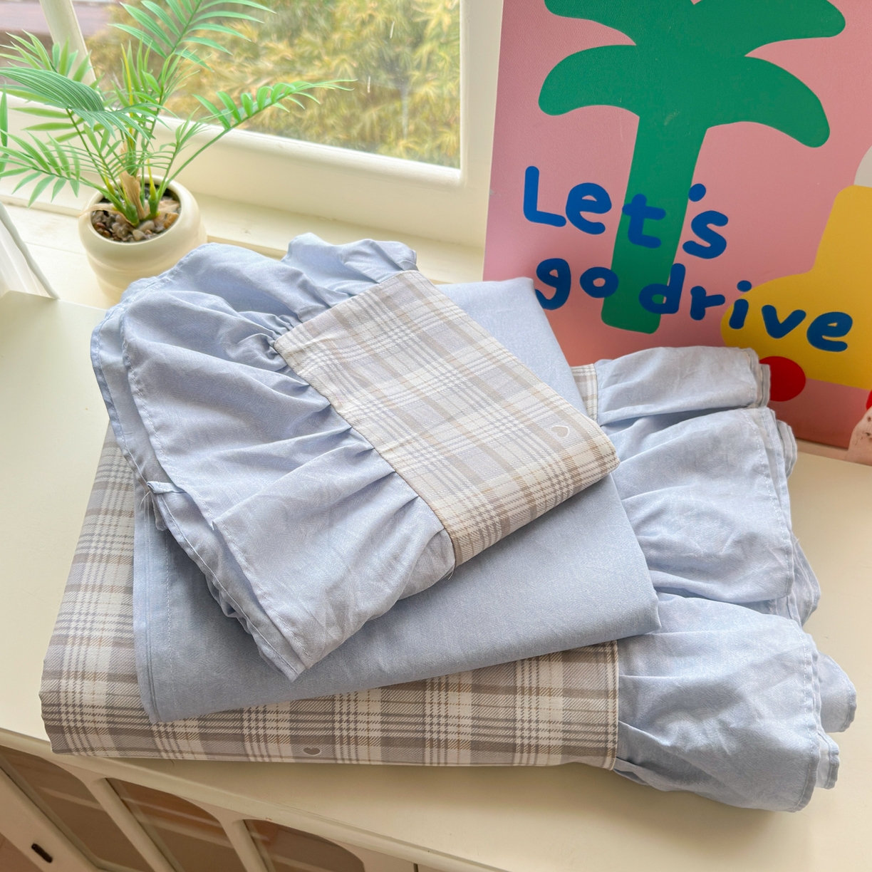 91家纺网 家纺一手货源 找家纺 乐童家纺 2026新款全棉纯棉花边四件套-简约风 坐标虹