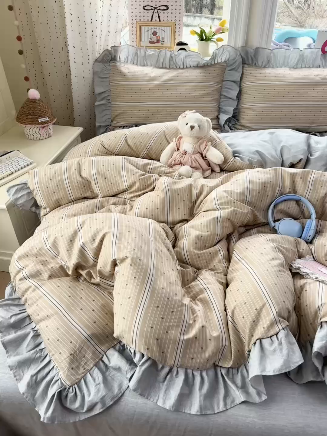 91家纺网 家纺一手货源 找家纺 乐童家纺 2026新款全棉纯棉花边四件套-简约风 电梯星光