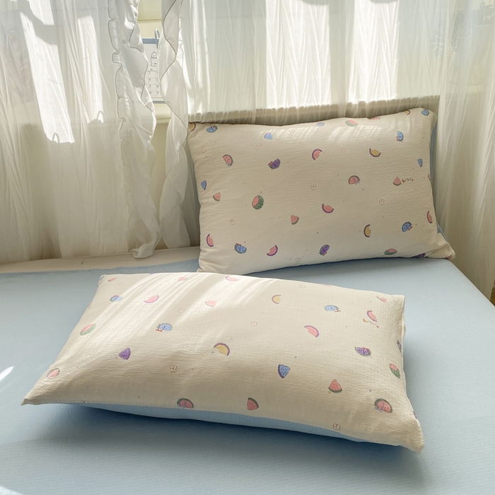 91家纺网 家纺一手货源 找家纺 红日子纺织品  2026春夏新款云感小清新皱皱纱四件套 夏日缤纷