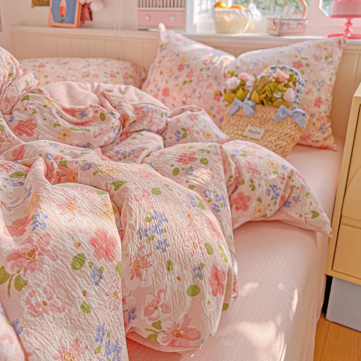 91家纺网 家纺一手货源 找家纺 仟人梦 2026新款云感双层纱印花四件套 云之瑶