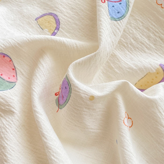 91家纺网 家纺一手货源 找家纺 红日子纺织品  2026春夏新款云感小清新皱皱纱四件套 夏日缤纷