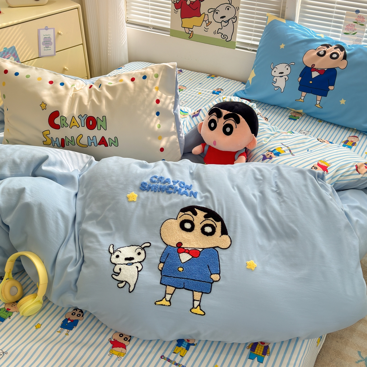 一霖家纺 2026新款正品蜡笔小新高克重云朵棉毛巾绣数码枕套系列四件套热推款 海盐蜡笔小新