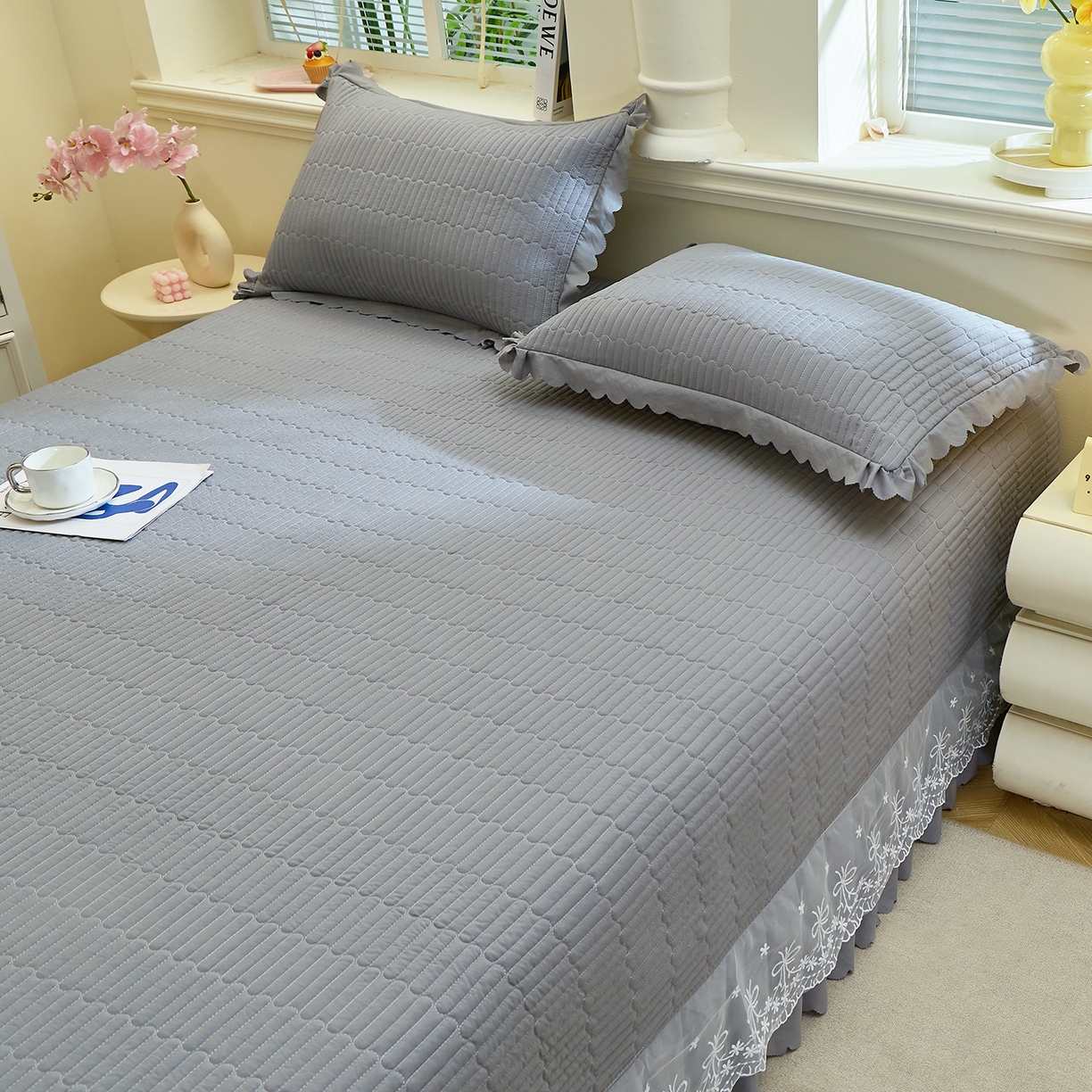 91家纺网 家纺一手货源 找家纺 （总）彩亿家纺 2026新款A类古法水洗仿棉蕾丝床盖三件套