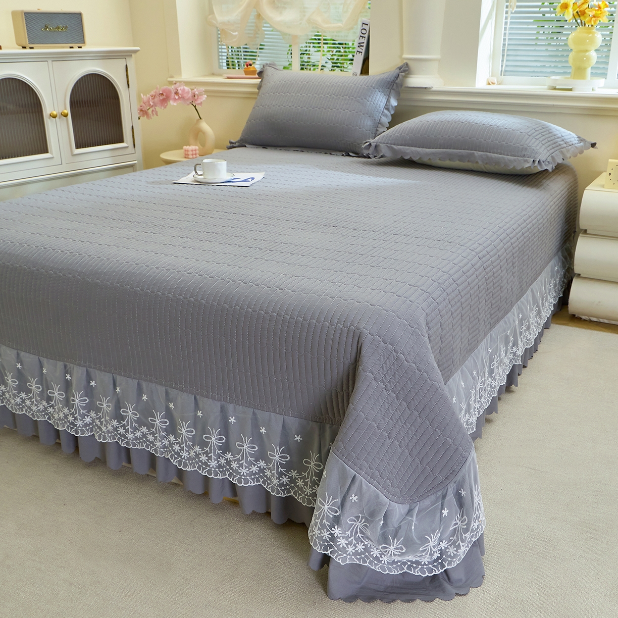 91家纺网 家纺一手货源 找家纺 （总）彩亿家纺 2026新款A类古法水洗仿棉蕾丝床盖三件套