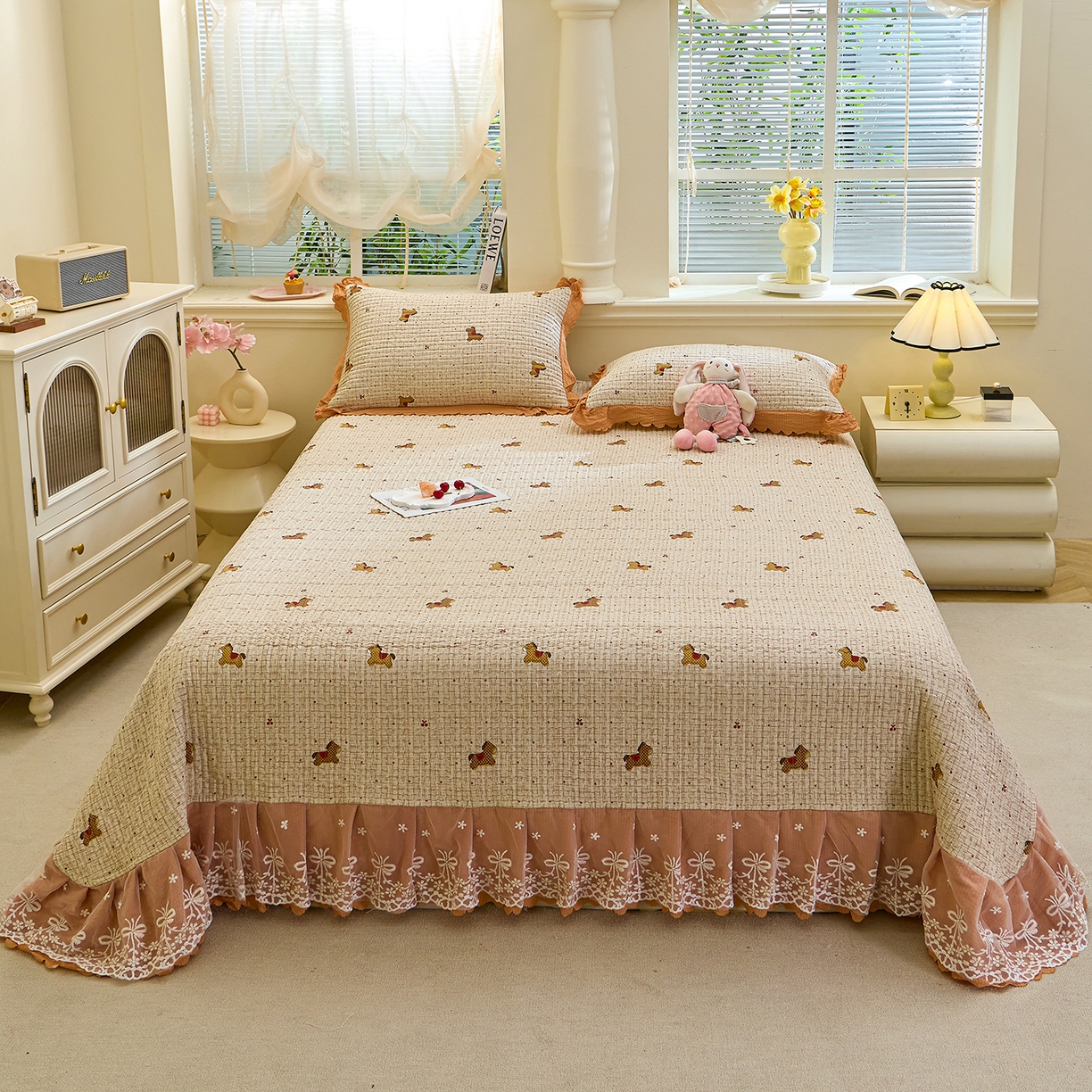 91家纺网 家纺一手货源 找家纺 （总）彩亿家纺 2026新款A类古法水洗仿棉蕾丝床盖三件套