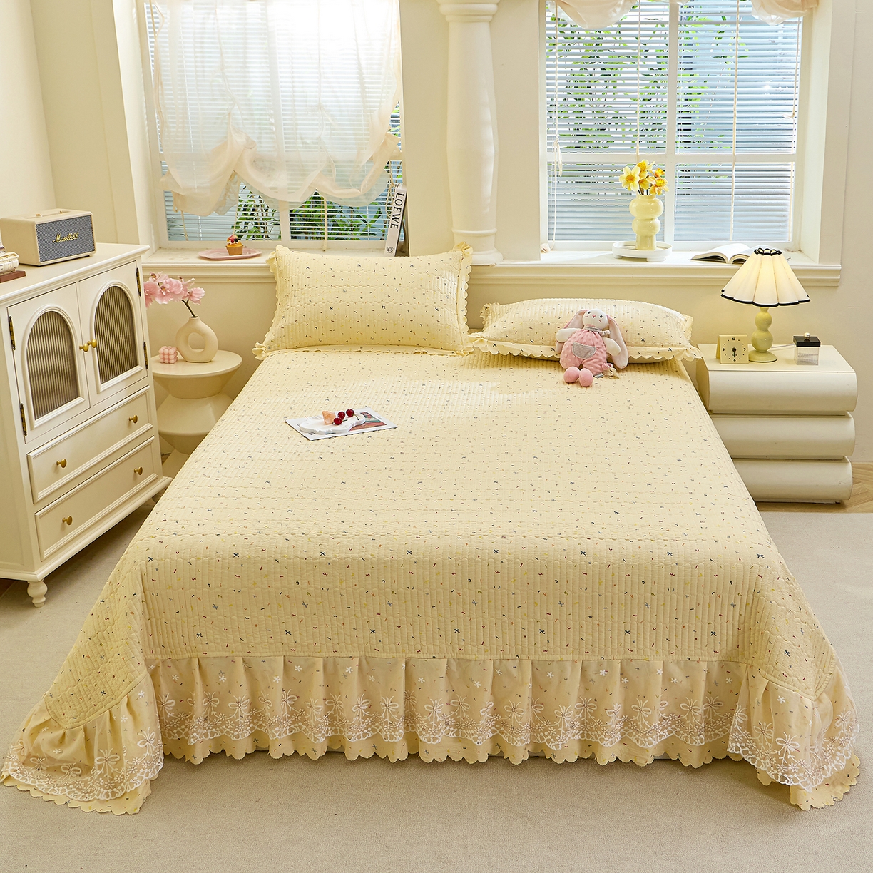 彩亿家纺 2026新款A类古法水洗仿棉蕾丝床盖三件套 星星点点