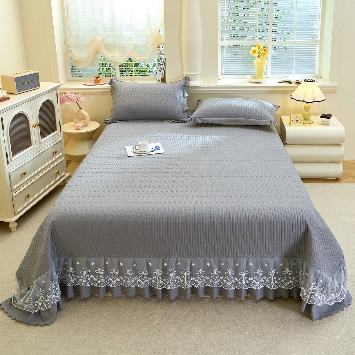 彩亿家纺 2026新款A类古法水洗仿棉蕾丝床盖三件套 星河灰