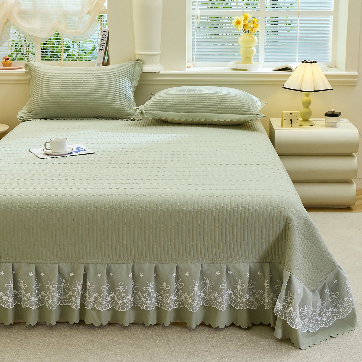 91家纺网 家纺一手货源 找家纺 彩亿家纺 2026新款A类古法水洗仿棉蕾丝床盖三件套 苹果绿