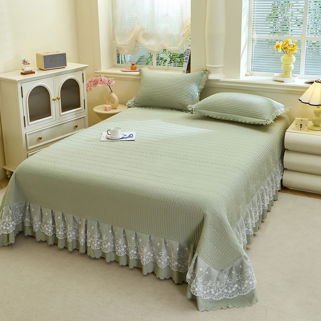 91家纺网 家纺一手货源 找家纺 彩亿家纺 2026新款A类古法水洗仿棉蕾丝床盖三件套 苹果绿